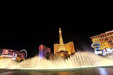 天猫旗舰店PS5国行开启双旦预售 此次备货5000台  3899元起